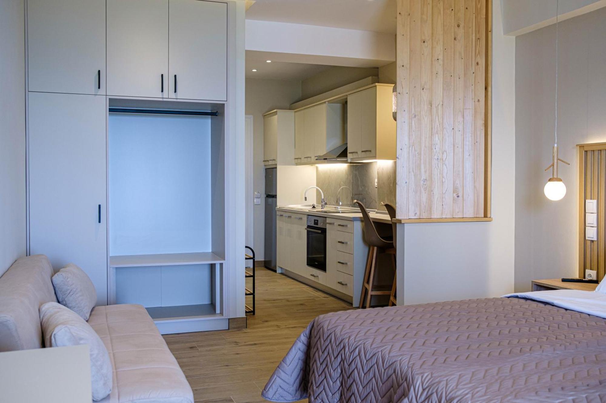 Elias & Vasili House Hotel Agios Georgios Pagon Eksteriør billede