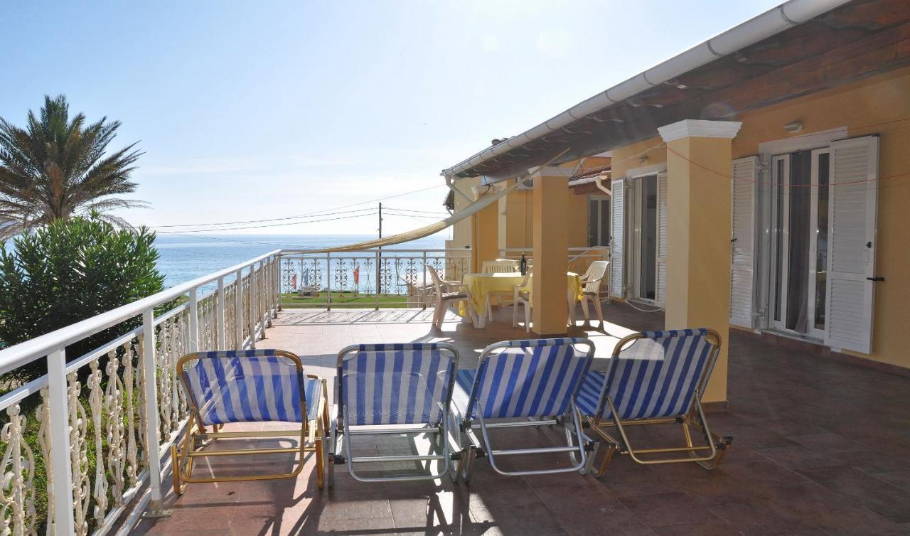 Elias & Vasili House Hotel Agios Georgios Pagon Eksteriør billede